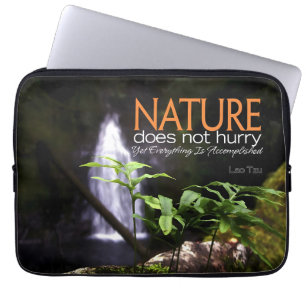 Housse Pour Ordinateur Portable Citation Inspirationnelle Lao Tsu "Nature"
