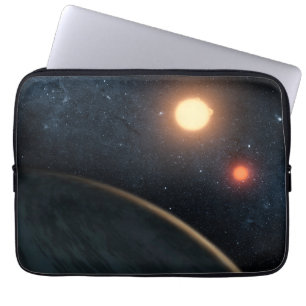 Housse Pour Ordinateur Portable Concept de l'artiste illustrant Kepler-16b.