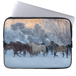 Housse Pour Ordinateur Portable Conduite de chevaux en hiver au Hideout Ranch