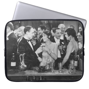 Housse Pour Ordinateur Portable Couple à boire au bar bondé