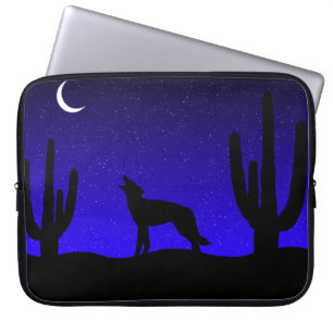 Housse Pour Ordinateur Portable Coyote hurlant dans le désert à la lune