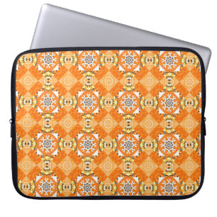 Housse Pour Ordinateur Portable Design Mehndi. Illustration matricielle. Dodlin co