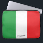 Housse Pour Ordinateur Portable Drapeau italien en gras personnalisé<br><div class="desc">Ce vert,  blanc et rouge gras et simple du drapeau italien sur un coque à manche portable personnalisé. Il fait un merveilleux cadeau à tous ceux qui aiment leur héritage italien. Idéal pour la maison,  le bureau ou l'école !</div>