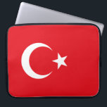 Housse Pour Ordinateur Portable Drapeau turc (Turquie)<br><div class="desc">Ce dessin présente le drapeau national de la Turquie (Türkiye), officiellement la République de Turquie (Türkiye Cumhuriyeti), est un pays transcontinental situé principalement sur la péninsule anatolienne en Asie occidentale, avec une plus petite partie sur la péninsule des Balkans dans le sud-est de l'Europe. La Thrace orientale, partie de la...</div>