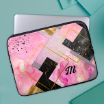 Housse Pour Ordinateur Portable Elégant faux Parties scintillant rose noir géométr<br><div class="desc">Chic élégant faux Parties scintillant rose rose noir pochette de portable carré géométrique. Pour le rendre plus spécial, il est également monogrammé et personnalisé avec le nom ou les initiales ou tout texte que vous aimez, cliquez sur le lien "personnaliser plus loin" et utilisez l'outil de conception pour modifier la...</div>