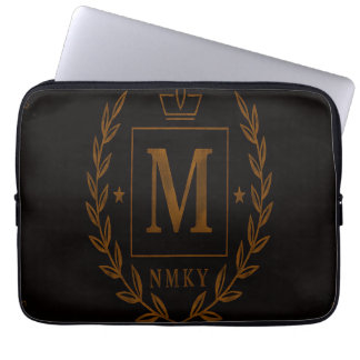 Housse Pour Ordinateur Portable "Emblème Royal NMKY – Monogramme M Dessin de Crête