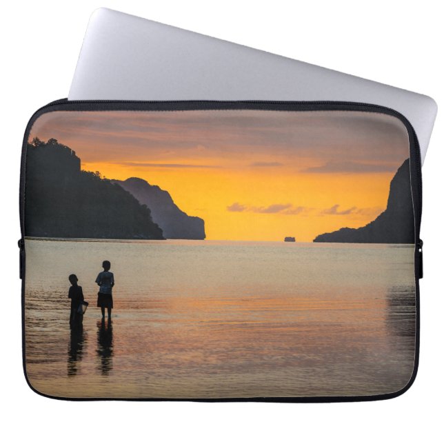 Housse Pour Ordinateur Portable Enfants pêchant au coucher du soleil (Devant)