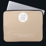 Housse Pour Ordinateur Portable Entreprise avec logo et informations commerciales<br><div class="desc">Faites de ce design d'entreprise avec logo et informations commerciales votre propre. Un modèle dans un style moderne et minimaliste qui peut être facilement mis à jour avec le logo de votre entreprise et le slogan ou l'info de votre entreprise. Si vous avez besoin d'aide pour personnaliser ce produit, veuillez...</div>