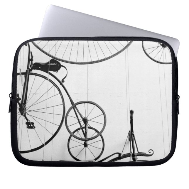Housse Pour Ordinateur Portable Europe, Suisse, Lucerne. Présentation de vélos, (Devant)