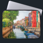 Housse Pour Ordinateur Portable Explorez le charme vibrant de Burano<br><div class="desc">Explorez le charme vibrant de Burano</div>