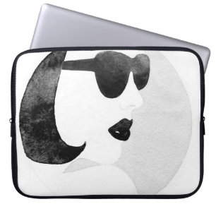 Housse Pour Ordinateur Portable Femme aux lunettes noires. Illustration de mode.