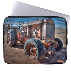 Housse Pour Ordinateur Portable Fermes Tracteur d'antiquité rouillé