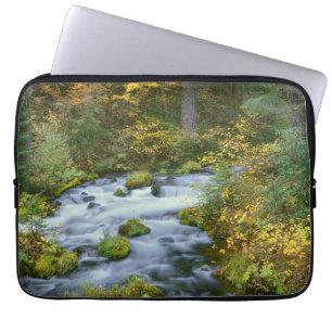 Housse Pour Ordinateur Portable Feuillage d'automne et bordure de sapin de Douglas