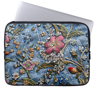 Housse Pour Ordinateur Portable Fleur brodée violette sur Denim Delight