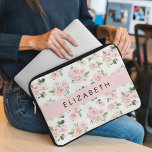 Housse Pour Ordinateur Portable Fleurs roses, Roses, Fleurs Aquarelles, Votre Nom<br><div class="desc">Motif élégante,  élégante et raffinée avec fleurs d'aquarelle rose. Un cadeau moderne et tendance,  parfait pour les amateurs de design floral dans votre vie. Personnalisez en ajoutant votre nom,  votre pseudonyme,  votre monogramme ou vos initiales.</div>