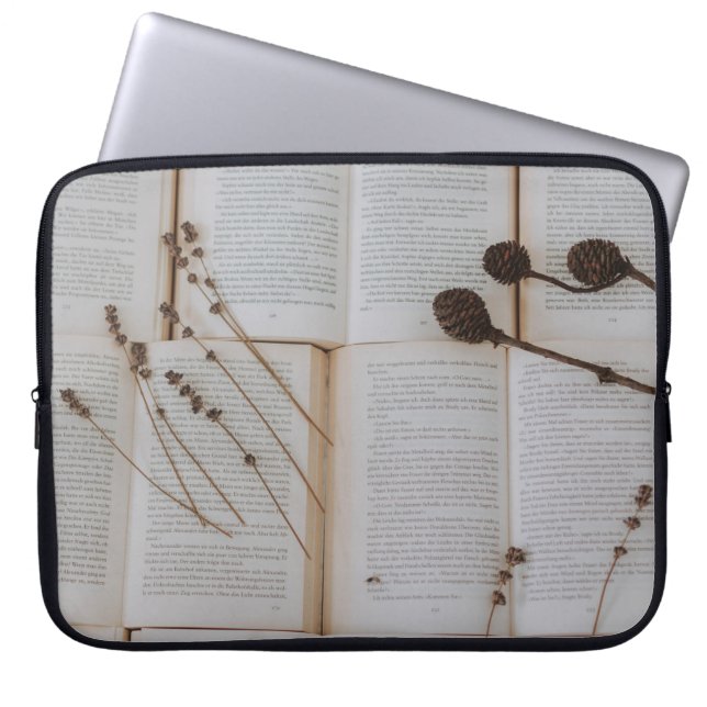 Housse Pour Ordinateur Portable Fleurs séchées sur les livres (Devant)