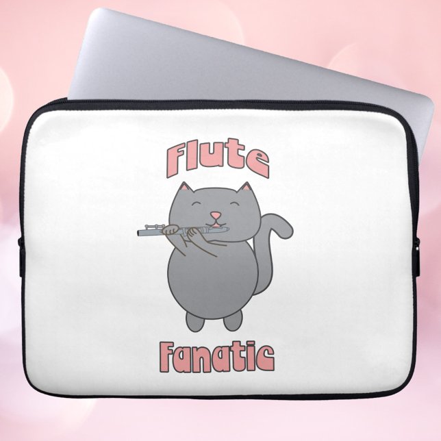 Housse Pour Ordinateur Portable Flute Fanatic Gray Cat Pink (A laptop sleeve with a cute flute playing gray cat and the words flute fanatic in pink.)