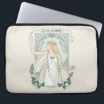 Housse Pour Ordinateur Portable Galadriel Light of Valinor Graphic<br><div class="desc">Step into the radiant grace of Middle-Earth™ with this exquisite Lord of the Rings™ design inspired by Galadriel™. Illustrated in an elegant, Art Nouveau–inspired style, she stands poised and luminous, holding a phial of the Light of Valinor with serene strength and quiet authority. Flowing golden hair, delicate Elven adornments, and...</div>