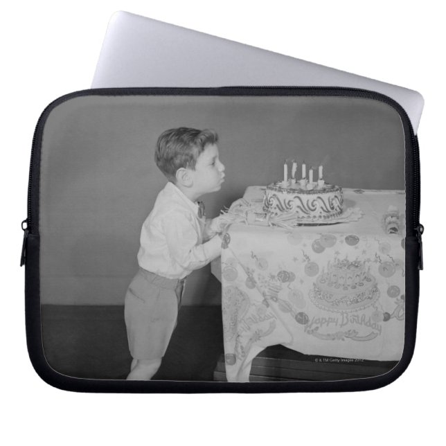 Housse Pour Ordinateur Portable Garçon soufflant des bougies (Devant)