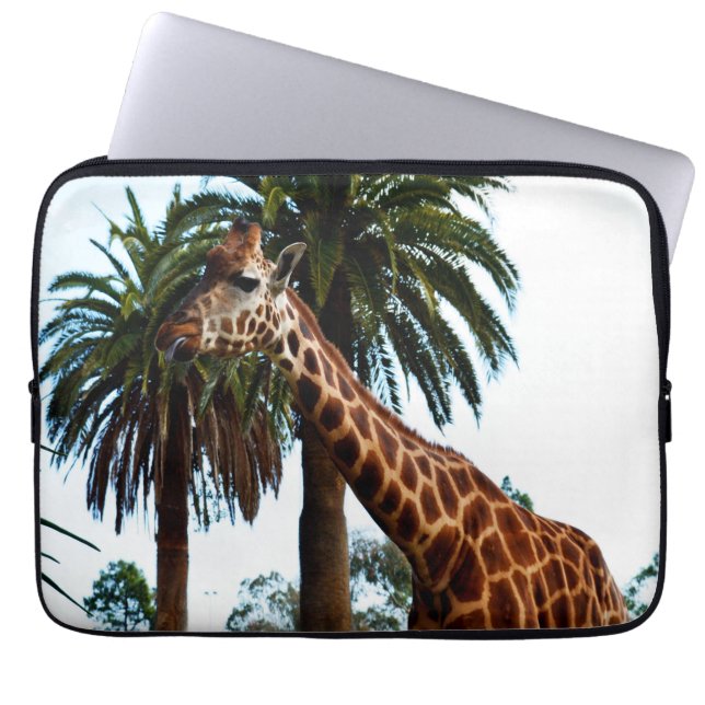 Housse Pour Ordinateur Portable Giraffe Drôle Qui Donne Une Framboise, (Devant)