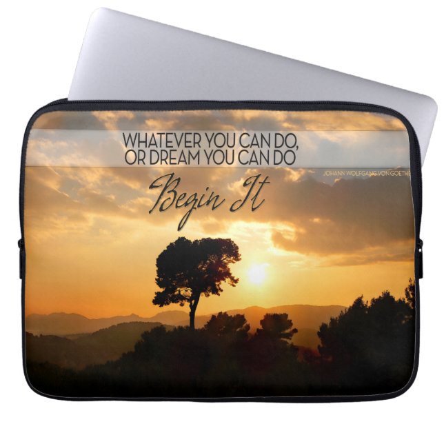 Housse Pour Ordinateur Portable Goethe Citation Inspirationnelle "Commence" (Devant)