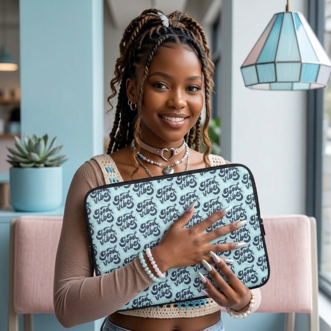 Housse pour ordinateur portable Good Vibes (Créateur téléchargé)