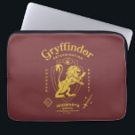 Housse Pour Ordinateur Portable GRYFFINDOR™ Determination Courage Bravery Crest<br><div class="desc">Show your house pride with this bold Gryffindor™ crest design, celebrating the values that define the bravest of witches and wizards. Featuring the iconic lion standing proudly before a shield, this striking artwork highlights Gryffindor’s core traits — Courage, Determination, and Bravery — in a powerful, vintage-inspired layout. The rich house...</div>
