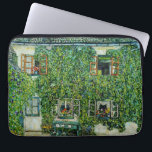 Housse Pour Ordinateur Portable Gustav Klimt - La Maison de Guardaboschi<br><div class="desc">Maison de Guardaboschi / Maison à Weissenbach du lac Attersee - Gustav Klimt,  Huile sur toile,  1912</div>