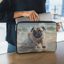 Happy Pug à la Plage