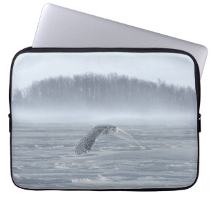 Housse Pour Ordinateur Portable Hibou des neiges en vol en hiver