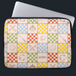 Housse Pour Ordinateur Portable HOGWARTS™ QUIDDITCH™ Team Checker Pattern<br><div class="desc">Celebrate the magic of the wizarding world with this charming checkered icon pattern design. Featuring a playful patchwork of house-inspired colors, broomsticks, magical balls, crests, and other wizarding symbols, this all-over print blends classic charm with whimsical detail. The alternating checkerboard layout gives the design a cozy, quilt-like feel, while the...</div>