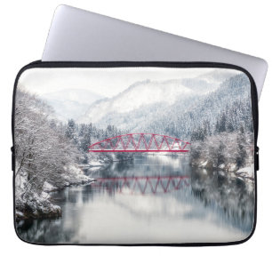 Housse Pour Ordinateur Portable Ice & Snow Red Bridge in Winter, Japan