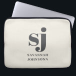 Housse Pour Ordinateur Portable Initiales monogramme crème<br><div class="desc">Nom personnalisé simple crème</div>