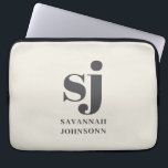 Housse Pour Ordinateur Portable Initiales monogramme crème<br><div class="desc">Nom personnalisé simple crème</div>