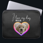 Housse Pour Ordinateur Portable J'aime mon chien Coeur Photo Nom de l'animal<br><div class="desc">J'aime mon chien Coeur Photo Pet Name poche portable. Une photo en forme de coeur et un texte en écriture tendance. Ajoutez votre photo et votre nom.</div>
