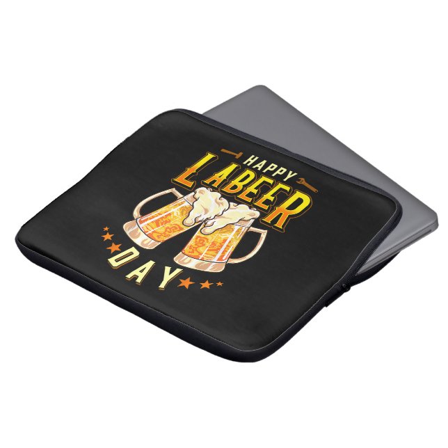 Housse Pour Ordinateur Portable Joyeuse Fête du Travail Bière Drôle (Devant haut)
