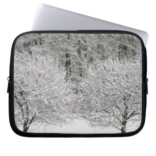 Housse Pour Ordinateur Portable La neige a couvert le paysage