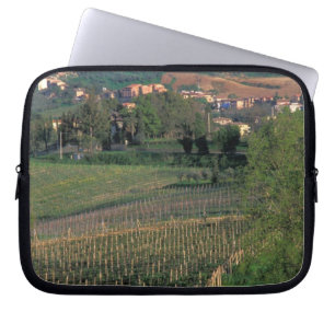 Housse Pour Ordinateur Portable Le village de San Gimignano est situé dans les col
