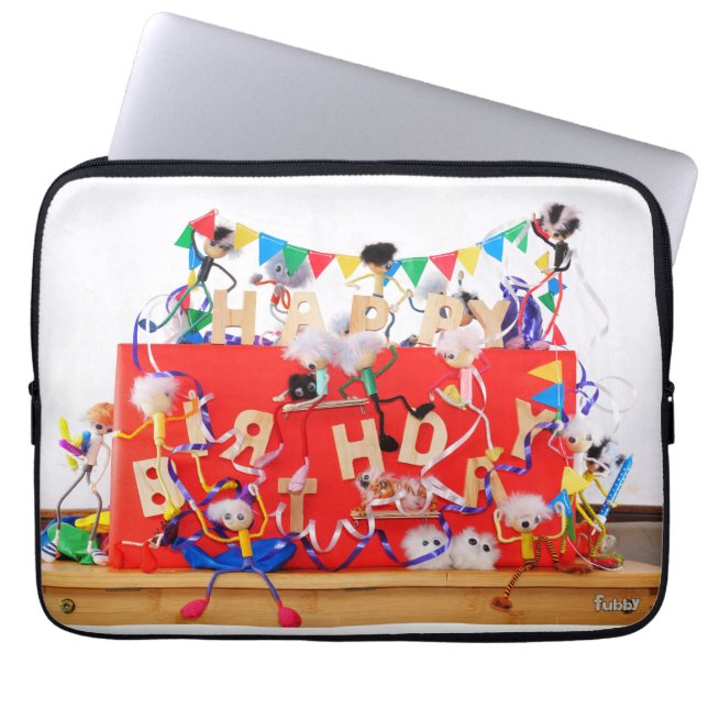 Housse Pour Ordinateur Portable Les Fubby qui fêtent leur anniversaire. (Devant)