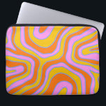 Housse Pour Ordinateur Portable Lignes Abstraites Wavy Retro 70 personnalisées<br><div class="desc">Manche portable de style boho retro 70 abstrait lignes ondulées en or rose,  orange et jaune.</div>