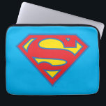 Housse Pour Ordinateur Portable Logo classique Supergirl avec fond bleu<br><div class="desc">Superfille | Découvrez ce classique Supergirl S-Shield en rouge et jaune,  surligné en bleu !</div>