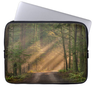 Housse Pour Ordinateur Portable Lumière du soleil brillant par une forêt