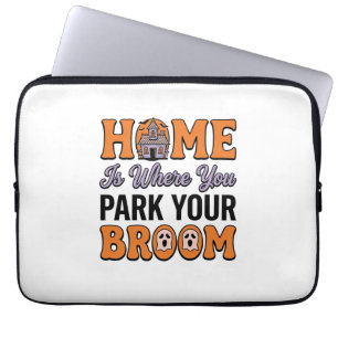 Housse Pour Ordinateur Portable Maison d'Halloween Garez Votre Balai Typographie V