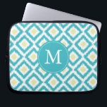Housse Pour Ordinateur Portable Monogramme Aqua Lemon Diamond Ikat Motif<br><div class="desc">Le design élégant et chic est doté d'un motif ikat de diamants coloré et tendance et peut être personnalisé avec votre monogramme,  initiale,  nom,  ou n'importe quel texte de votre choix pour un cadeau personnalisé parfait!</div>