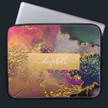 Housse Pour Ordinateur Portable Monogramme aquarelle marbre or violet bleu vert<br><div class="desc">Une bande brillante et fausse feuille d'or avec votre nom de typographie de script recouvre un riche, veiné or, bleu marine, chasseur vert, rose et violet arrière - plan d'aquarelle sur cette élégante, tendance, girly, nom personnalisé de poche portable en néoprène. Fait une déclaration amusante et élégante chaque fois que...</div>