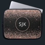 Housse Pour Ordinateur Portable Monogramme de Parties scintillant Noire Rose Rose<br><div class="desc">Blush Pink - Rose Gold et Black Faux Parties scintillant et Sparkle Elegant Monogrammed Initials Coque. Ce coque peut être customisé pour inclure votre nom initial et prénom.</div>