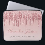 Housse Pour Ordinateur Portable Monogramme étincelant rose or<br><div class="desc">Blush Pink - Rose Gold Faux Parties scintillant à goutte et Élégant Monogramme professionnel et étincelant cheveux et maquiller beauté promo Ordinateur portable de travail Coque ou manches. Ce coque peut être customisé pour inclure votre nom de script de signature et le titre du travail ou du poste.</div>