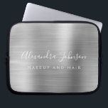 Housse Pour Ordinateur Portable Monogramme métallique professionnel Silver<br><div class="desc">Moderne Silver Girly Make Up and Hair Beauty Salon Faux Metallic Stainless Elegant Monogramme Promotionnel Portable Bag or Sleeve Promotional (promo) publicité Coque. Ce coque informatique professionnel professionnel de classe peut être customisé pour inclure votre nom de signature de script monogrammé et le titre de la profession ou du poste....</div>