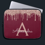 Housse Pour Ordinateur Portable Monogramme Parties scintillant or rose de Bourgogn<br><div class="desc">Bourgogne et rose - Rose Gold Faux Dripping Parties scintillant fille moderne et élégante et Coque monogramme élégant étincelant. Ce coque peut être customisé pour inclure votre nom initial et prénom.</div>