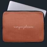 Housse Pour Ordinateur Portable Monogramme tendance | Orange brûlé   Nom du script<br><div class="desc">Un monogramme personnalisé élégant en police décontractée manuscrite en orange brûlé et blush tendance.</div>